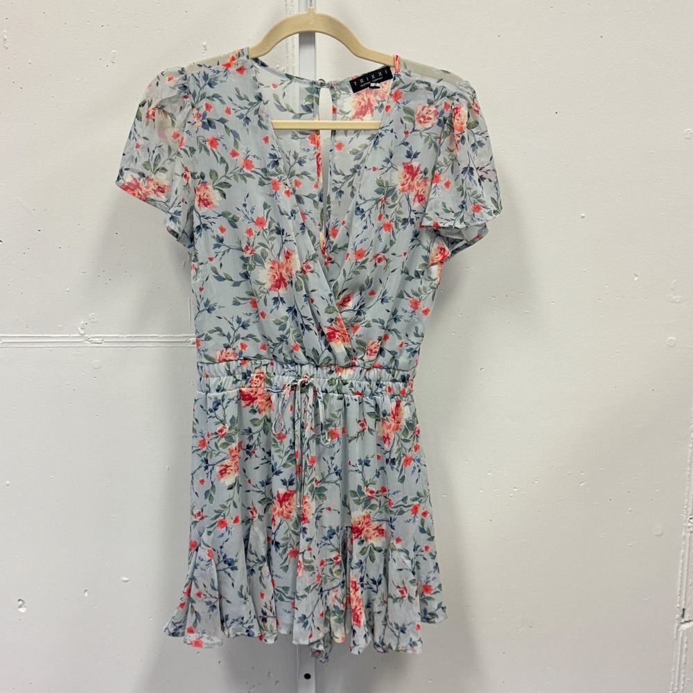 Trixxi Floral Ruffle‎ Hem Romper Blue Pink Flutter Sleeve V-Neck Size Small Boho